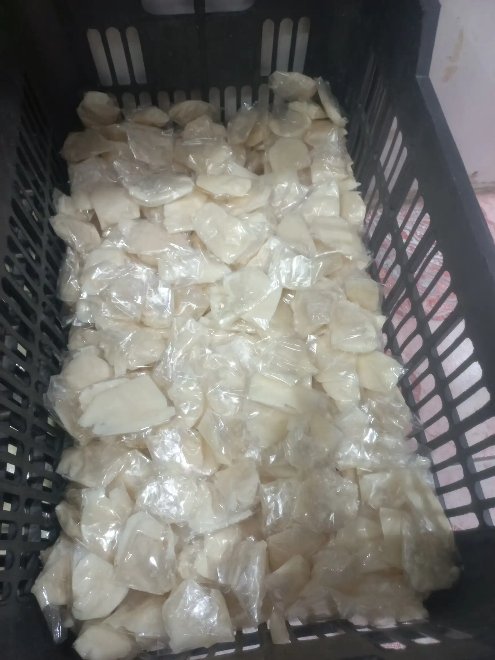 ادامس سقز